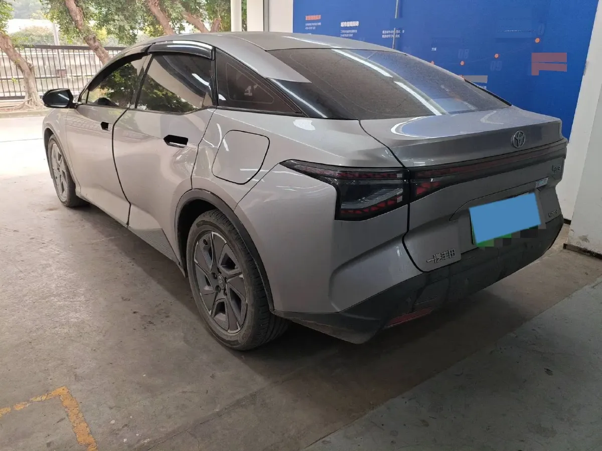 2024 Toyota bZ3 BEV 49.92KWH,autocango,china used car exporter,china ev exporter,chinese used car exporter,chinese used ev exporter