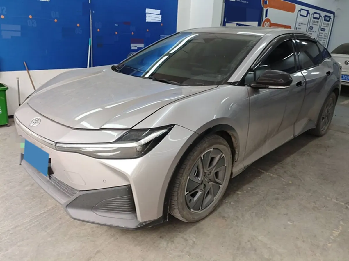 2024 Toyota bZ3 BEV 49.92KWH,autocango,china used car exporter,china ev exporter,chinese used car exporter,chinese used ev exporter