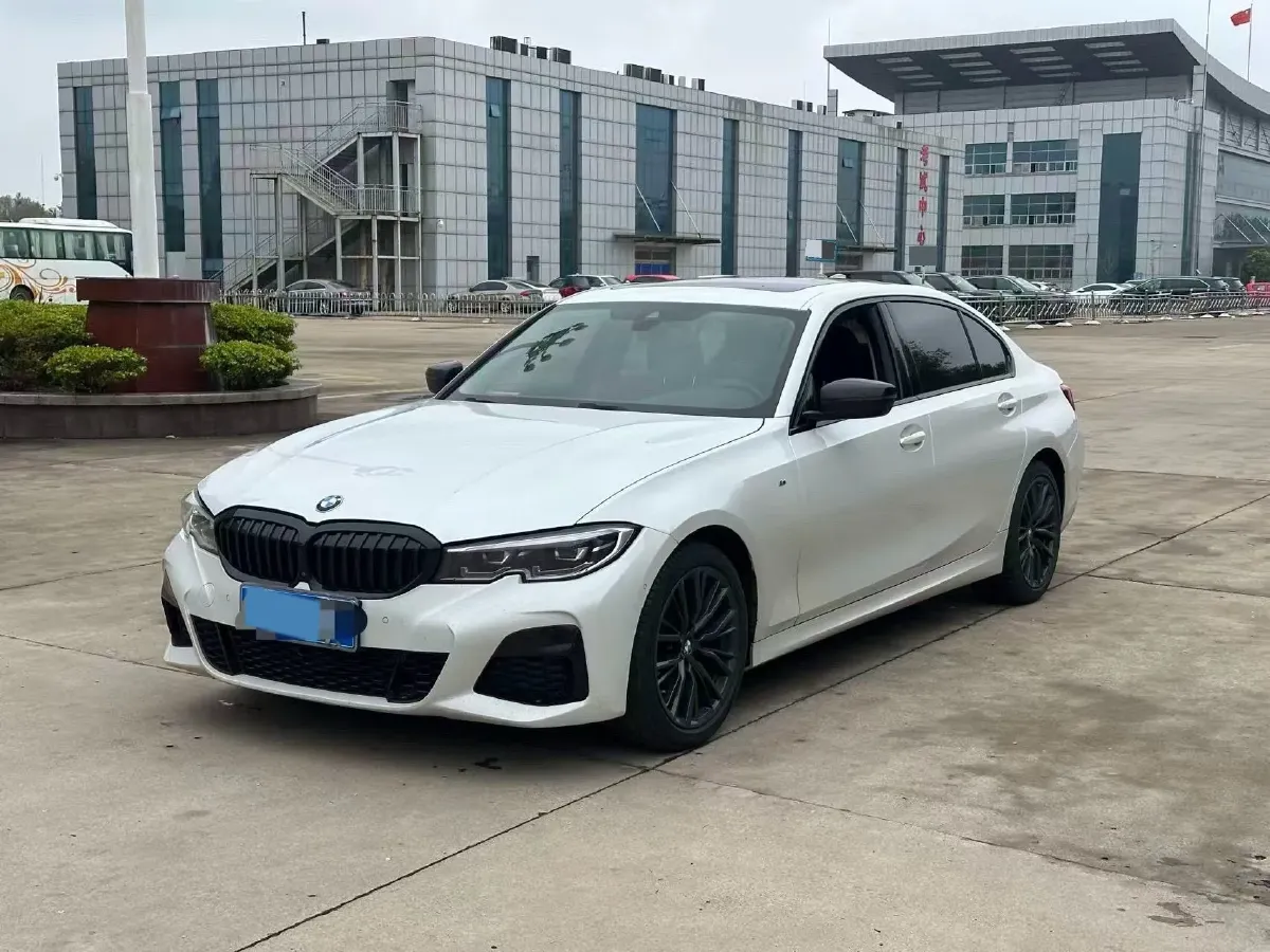 2021 BMW 3 Series 2.0T 184HP L4 8AT,autocango,china used car exporter,china ev exporter,chinese used car exporter,chinese used ev exporter