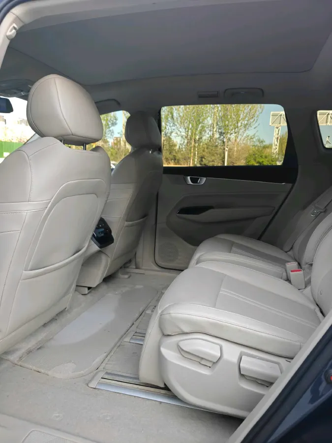 2020 WuLing KaiJie 1.5T 147HP L4 CVT,autocango,china used car exporter,china ev exporter,chinese used car exporter,chinese used ev exporter