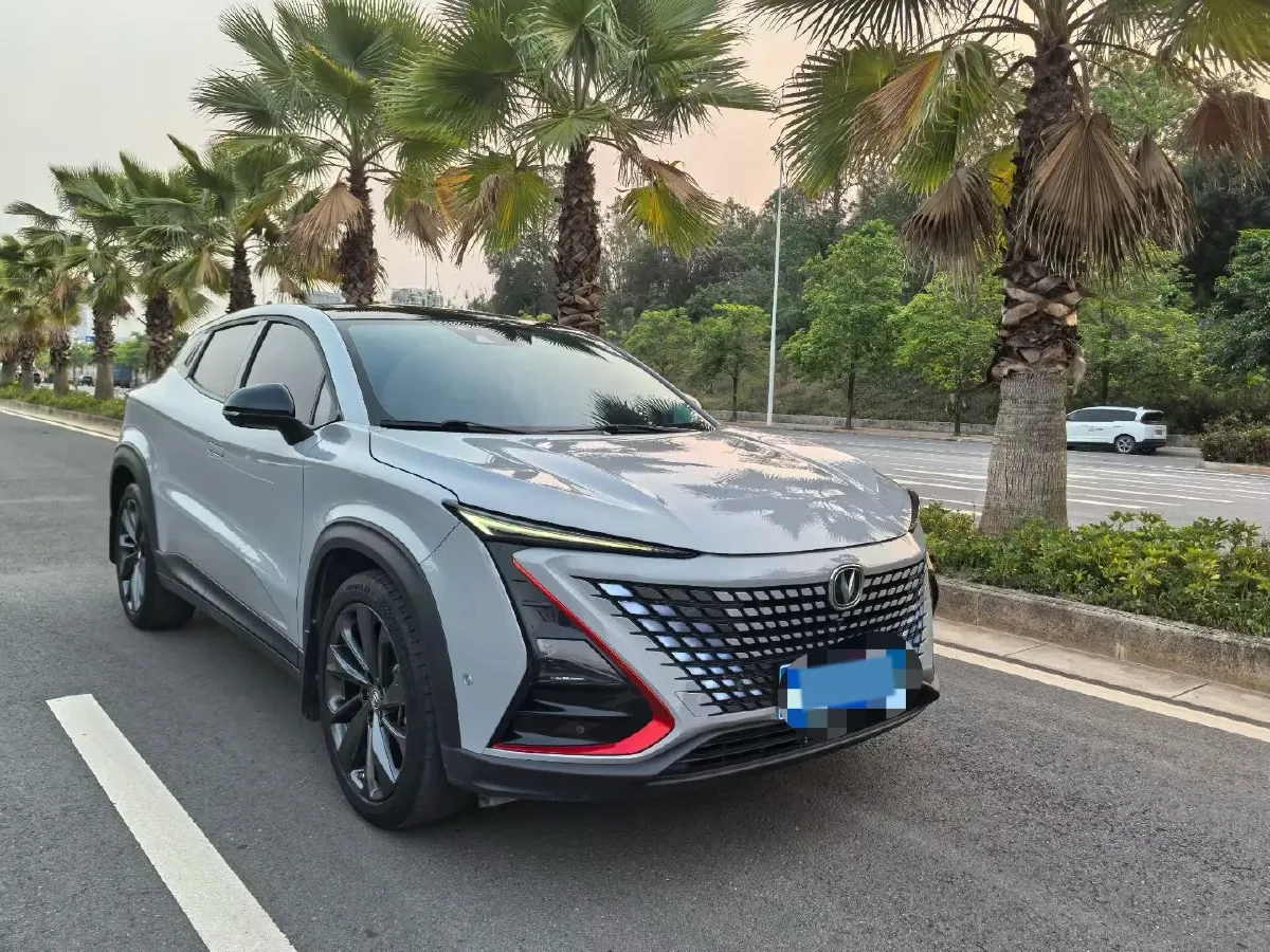 2020 ChangAn UNI-T 1.5T 180HP L4 7DCT,autocango,china used car exporter,china ev exporter,chinese used car exporter,chinese used ev exporter