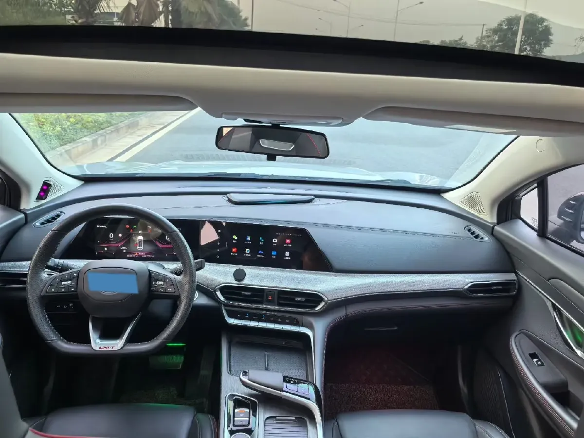 2020 ChangAn UNI-T 1.5T 180HP L4 7DCT,autocango,china used car exporter,china ev exporter,chinese used car exporter,chinese used ev exporter