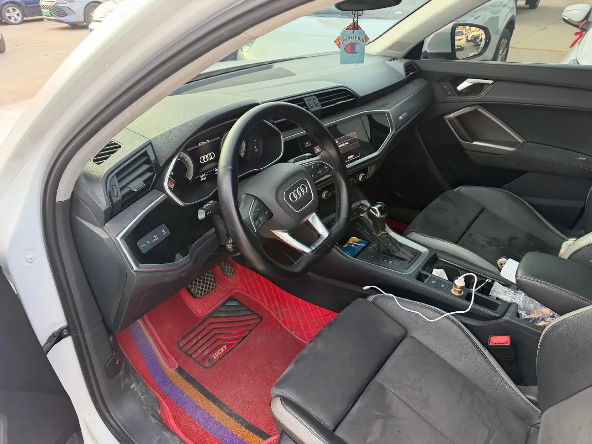 2022 Audi Q3 1.4T 150HP L4 7DCT,autocango,china used car exporter,china ev exporter,chinese used car exporter,chinese used ev exporter