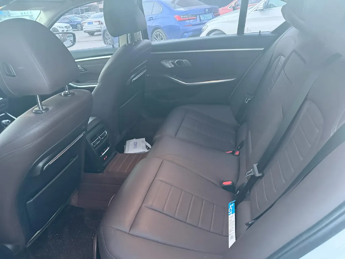 2020 BMW 3 Series 2.0T 156HP L4 8AT,autocango,china used car exporter,china ev exporter,chinese used car exporter,chinese used ev exporter