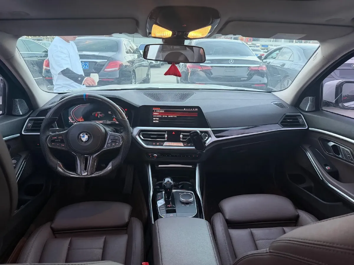 2020 BMW 3 Series 2.0T 156HP L4 8AT,autocango,china used car exporter,china ev exporter,chinese used car exporter,chinese used ev exporter