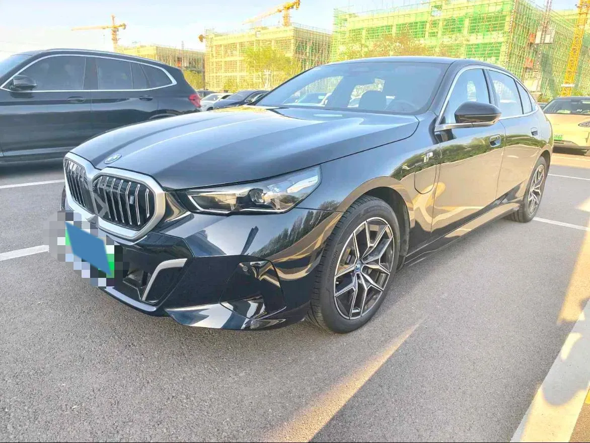 2025 BMW i5 BEV 96.96KWH,autocango,china used car exporter,china ev exporter,chinese used car exporter,chinese used ev exporter