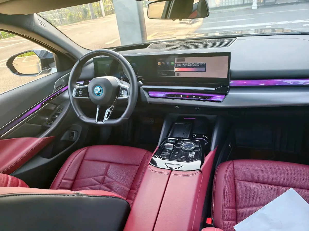 2025 BMW i5 BEV 96.96KWH,autocango,china used car exporter,china ev exporter,chinese used car exporter,chinese used ev exporter