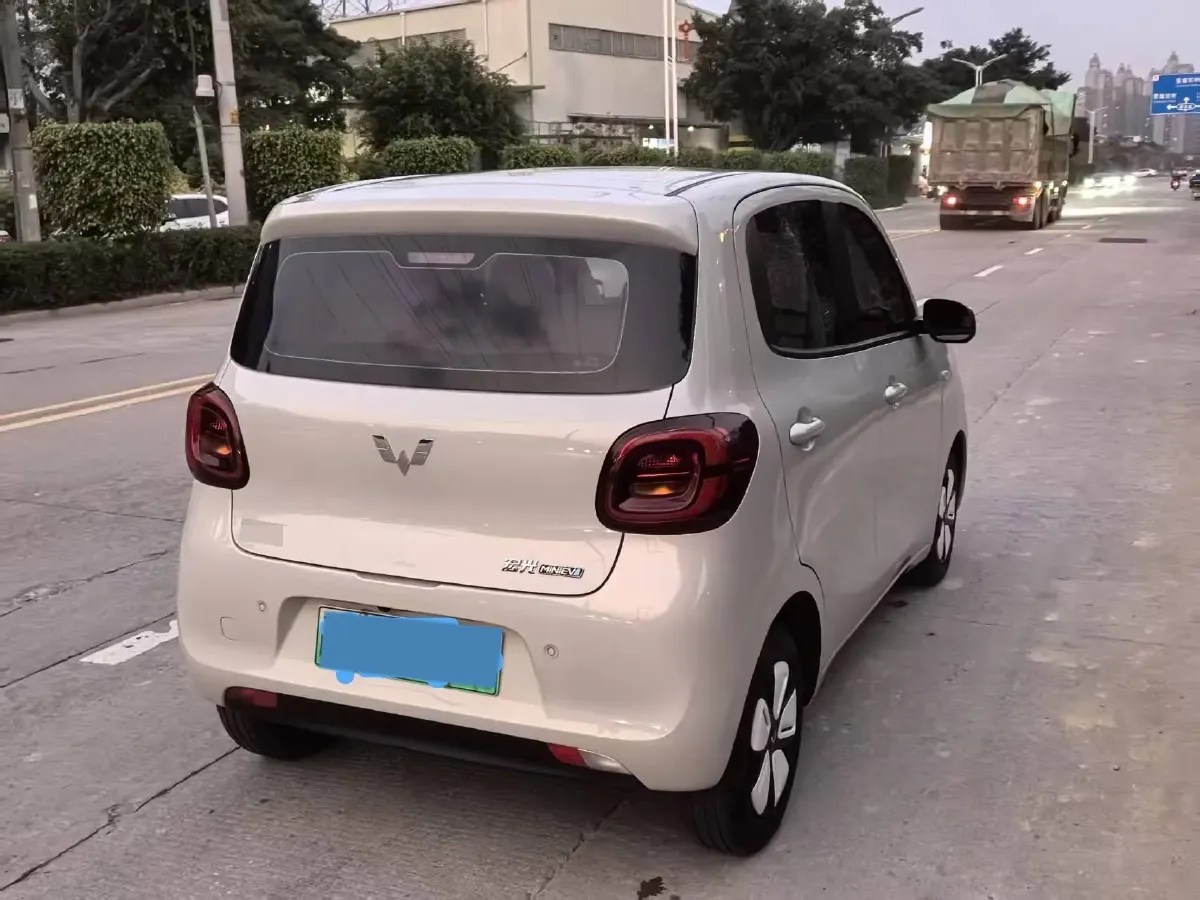 2025 WuLing HongGuang MINI EV BEV 16.2KWH,autocango,china used car exporter,china ev exporter,chinese used car exporter,chinese used ev exporter