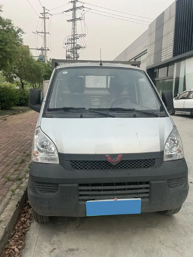 2020 WuLing RongGuang Mini Truck 1.5L 99HP L4 5MT,autocango,china used car exporter,china ev exporter,chinese used car exporter,chinese used ev exporter