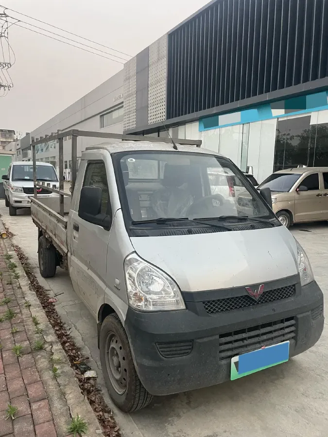 2020 WuLing RongGuang Mini Truck 1.5L 99HP L4 5MT,autocango,china used car exporter,china ev exporter,chinese used car exporter,chinese used ev exporter