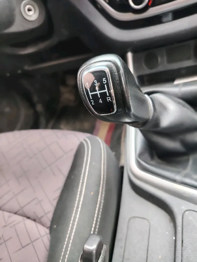 2022 Isuzu RE-MAX Jim 2.8T 120HP L4 5MT,autocango,china used car exporter,china ev exporter,chinese used car exporter,chinese used ev exporter