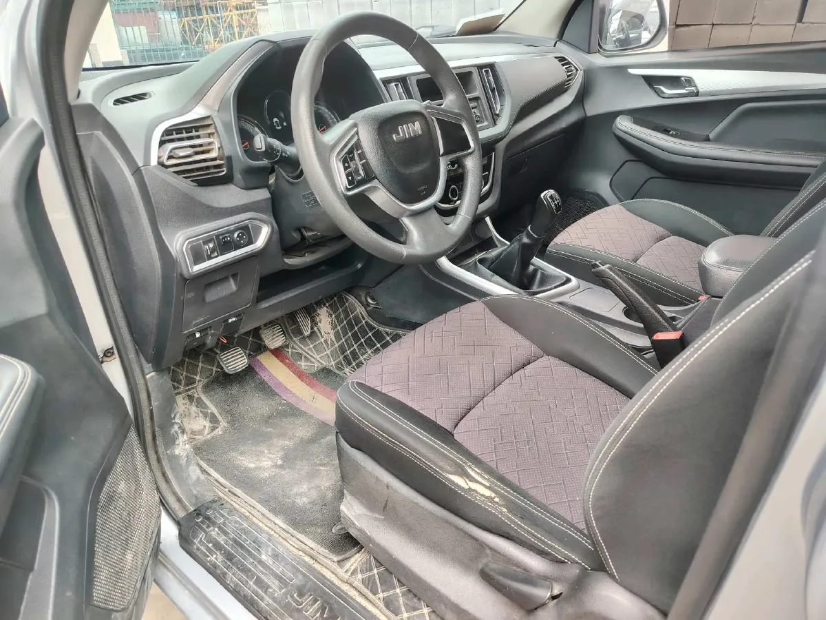 2022 Isuzu RE-MAX Jim 2.8T 120HP L4 5MT,autocango,china used car exporter,china ev exporter,chinese used car exporter,chinese used ev exporter
