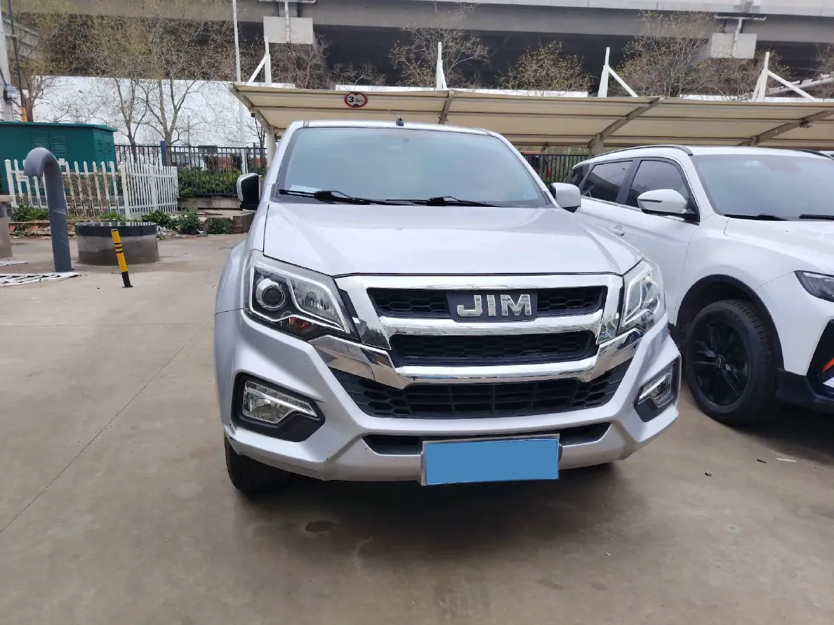 2022 Isuzu RE-MAX Jim 2.8T 120HP L4 5MT,autocango,china used car exporter,china ev exporter,chinese used car exporter,chinese used ev exporter