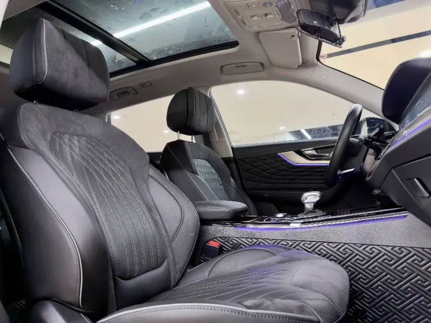 2022 HongQi HS5 2.0T 224HP L4 6AT,autocango,china used car exporter,china ev exporter,chinese used car exporter,chinese used ev exporter