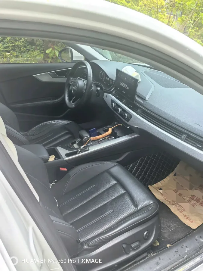 2020 Audi A4L 2.0T 190HP L4 7DCT,autocango,china used car exporter,china ev exporter,chinese used car exporter,chinese used ev exporter