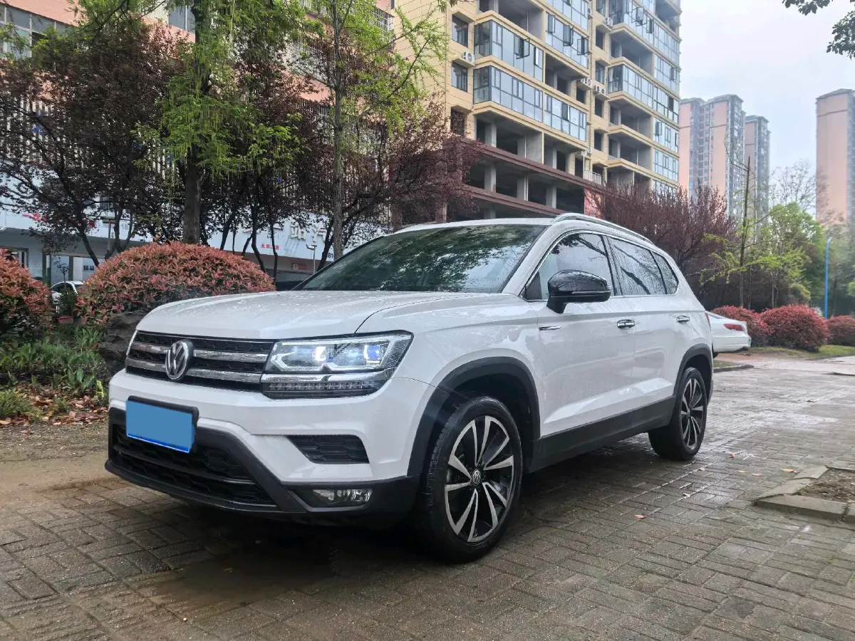 2019 MINI MINI 1.5T 102HP L3 7DCT,autocango,china used car exporter,china ev exporter,chinese used car exporter,chinese used ev exporter