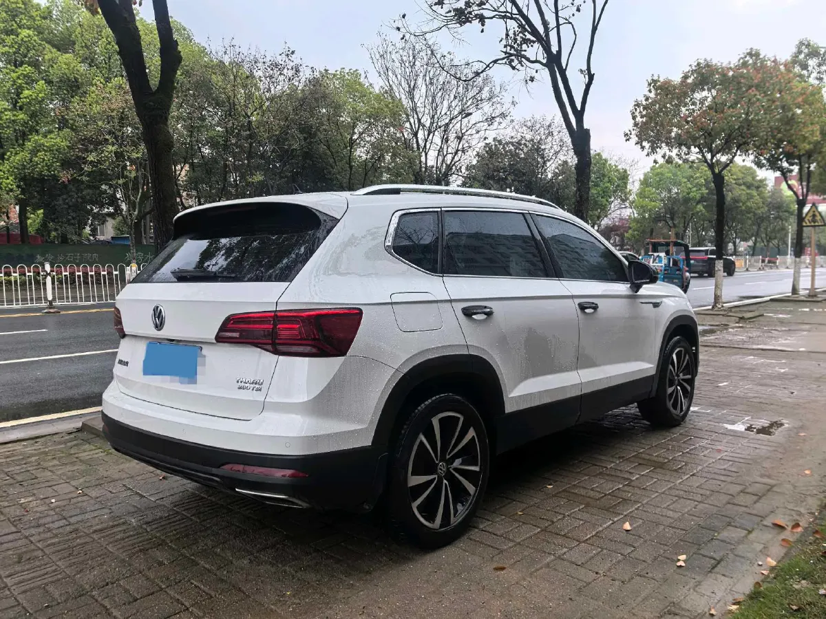 2019 MINI MINI 1.5T 102HP L3 7DCT,autocango,china used car exporter,china ev exporter,chinese used car exporter,chinese used ev exporter