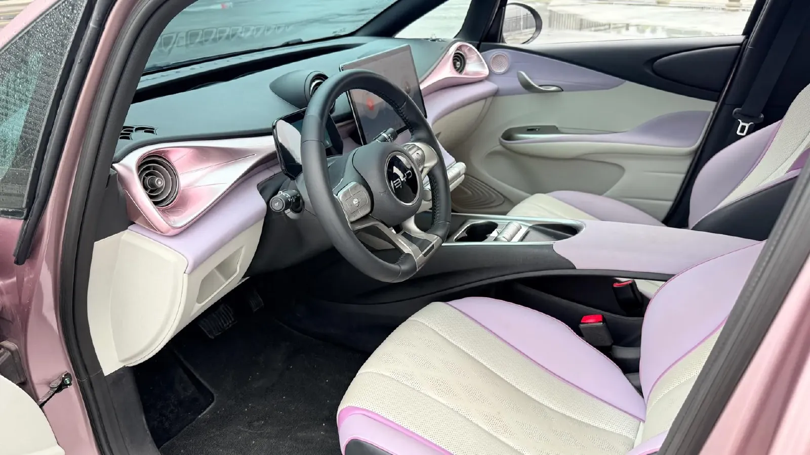 2025 BYD Dolphin BEV 44.928KWH,autocango,china used car exporter,china ev exporter,chinese used car exporter,chinese used ev exporter