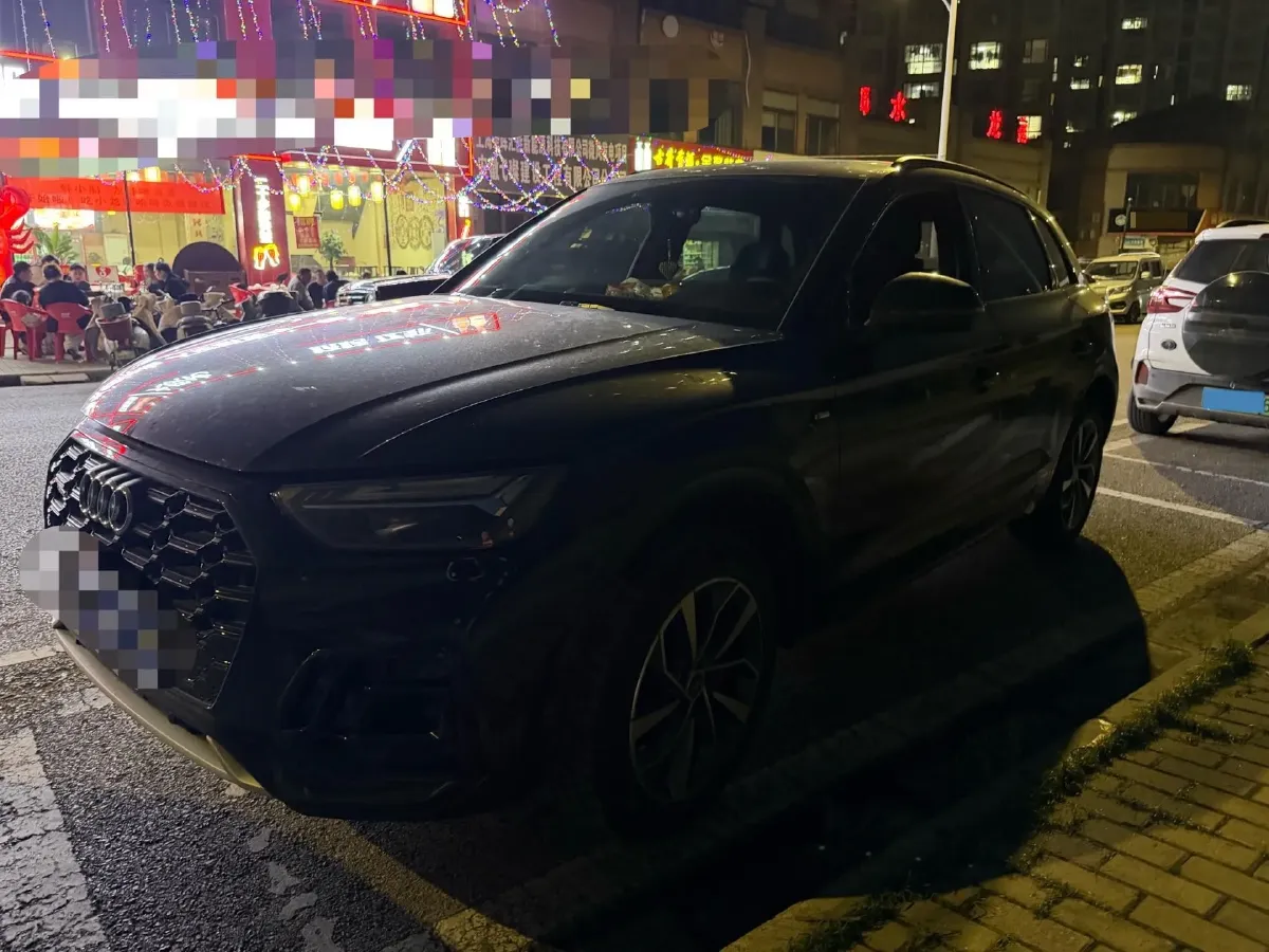 2024 Audi Q5L 2.0T 245HP L4 7DCT,autocango,china used car exporter,china ev exporter,chinese used car exporter,chinese used ev exporter