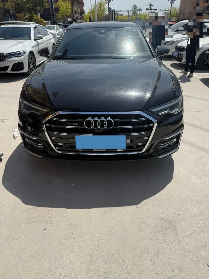 2020 Audi A6L 2.0T 224HP L4 7DCT,autocango,china used car exporter,china ev exporter,chinese used car exporter,chinese used ev exporter