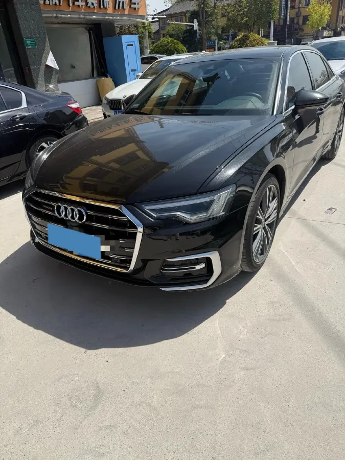 2020 Audi A6L 2.0T 224HP L4 7DCT,autocango,china used car exporter,china ev exporter,chinese used car exporter,chinese used ev exporter