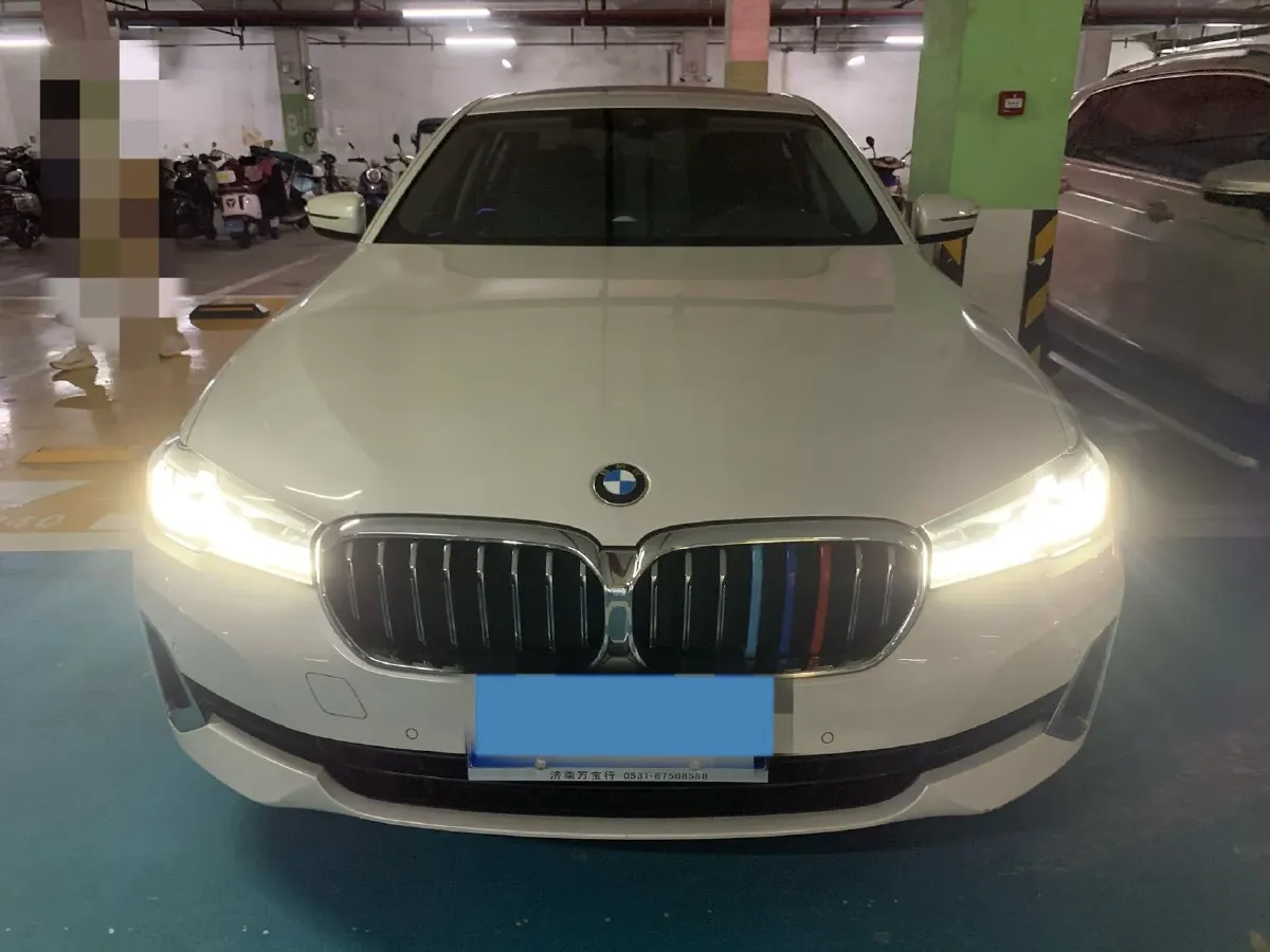 2021 BMW 5 Series 2.0T 252HP L4 8AT,autocango,china used car exporter,china ev exporter,chinese used car exporter,chinese used ev exporter