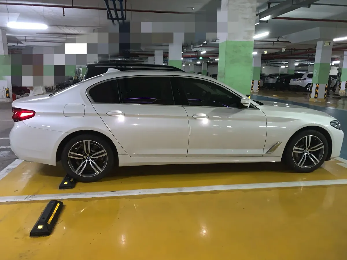 2021 BMW 5 Series 2.0T 252HP L4 8AT,autocango,china used car exporter,china ev exporter,chinese used car exporter,chinese used ev exporter
