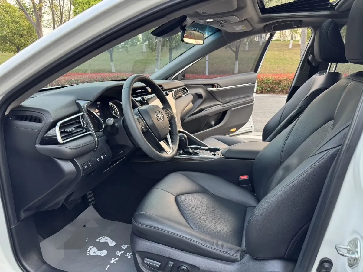2019 Toyota Camry 2.0L 178HP L4 CVT,autocango,china used car exporter,china ev exporter,chinese used car exporter,chinese used ev exporter