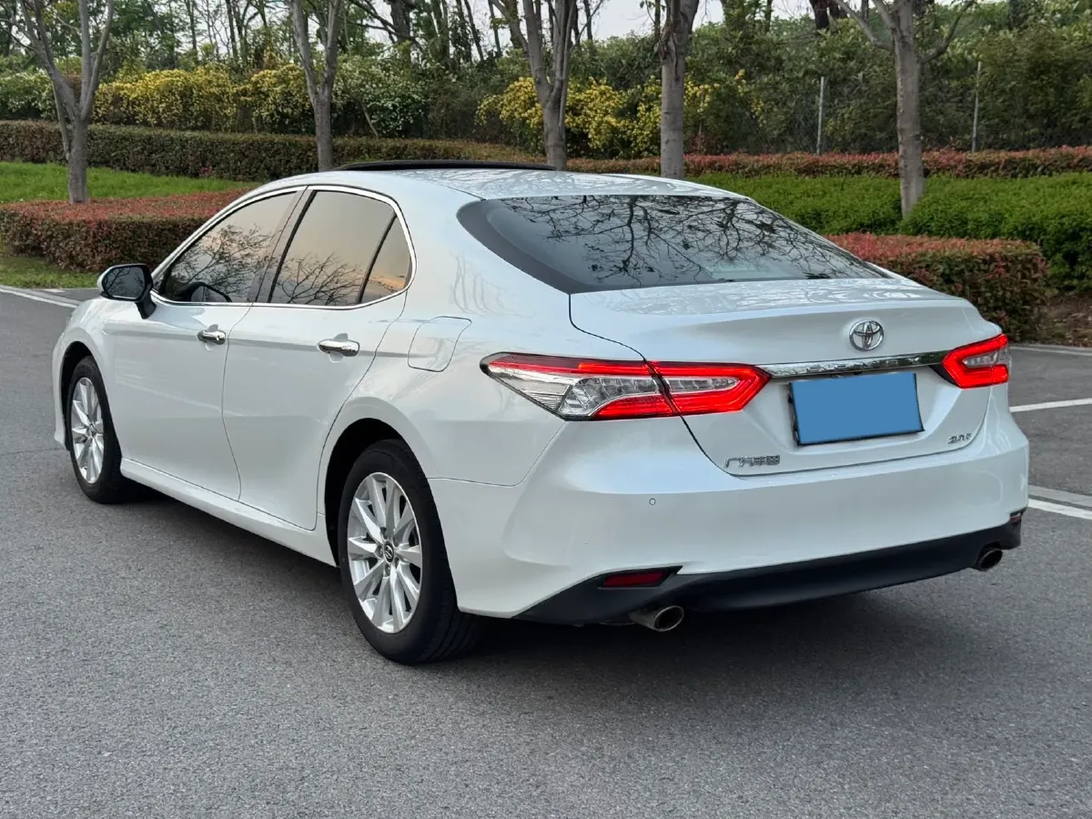 2019 Toyota Camry 2.0L 178HP L4 CVT,autocango,china used car exporter,china ev exporter,chinese used car exporter,chinese used ev exporter