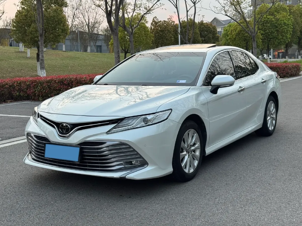 2019 Toyota Camry 2.0L 178HP L4 CVT,autocango,china used car exporter,china ev exporter,chinese used car exporter,chinese used ev exporter