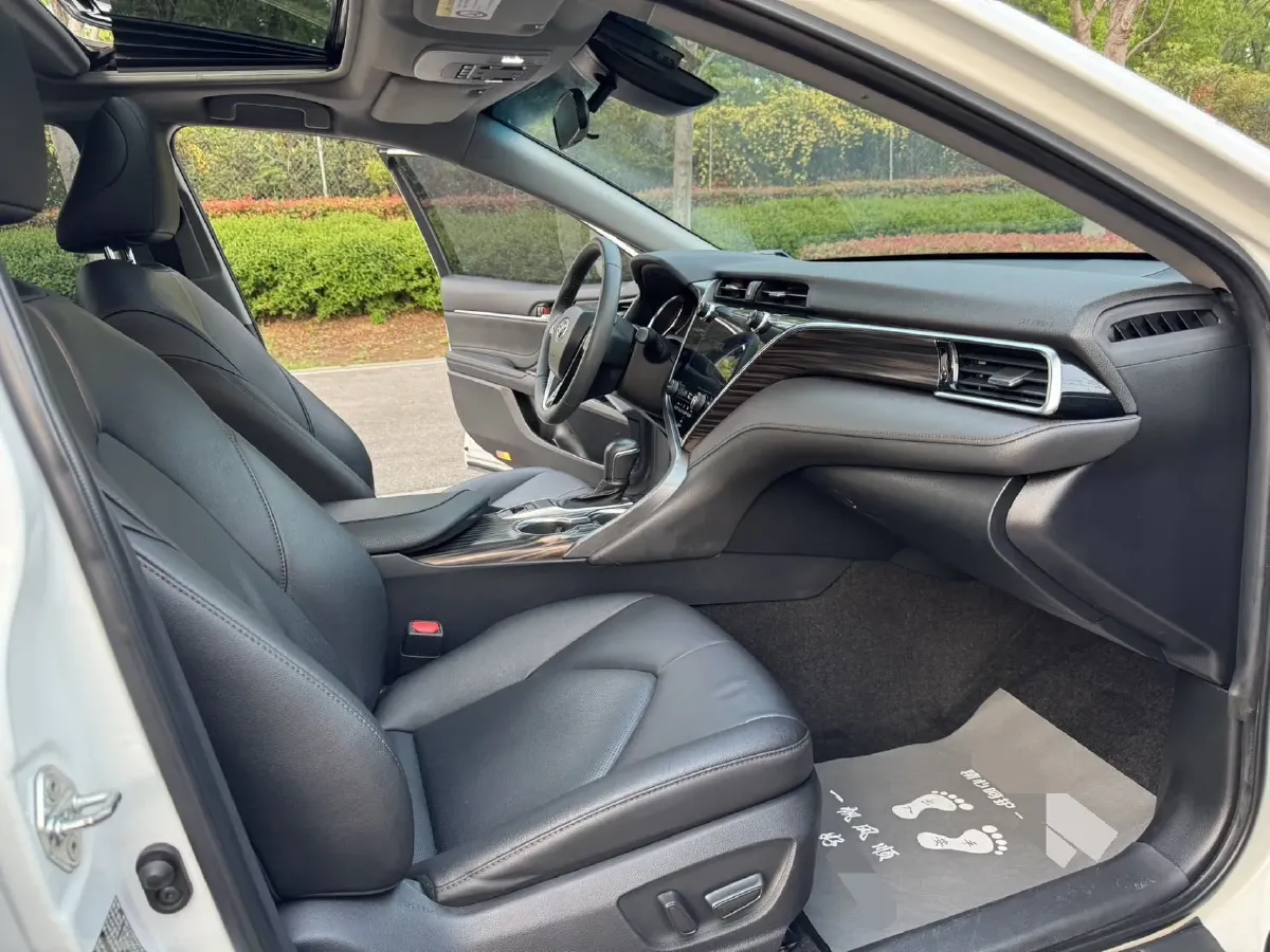 2019 Toyota Camry 2.0L 178HP L4 CVT,autocango,china used car exporter,china ev exporter,chinese used car exporter,chinese used ev exporter