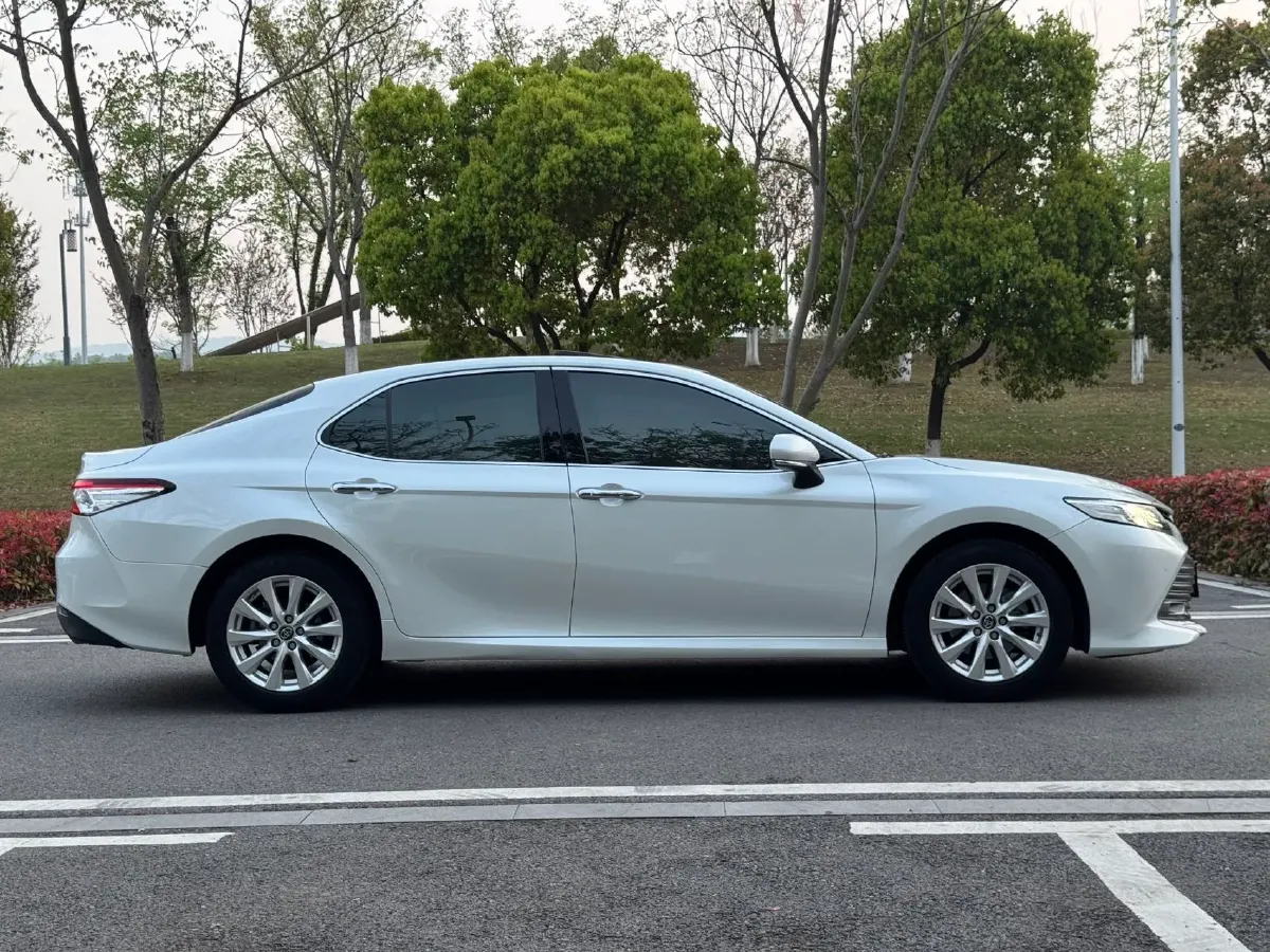 2019 Toyota Camry 2.0L 178HP L4 CVT,autocango,china used car exporter,china ev exporter,chinese used car exporter,chinese used ev exporter