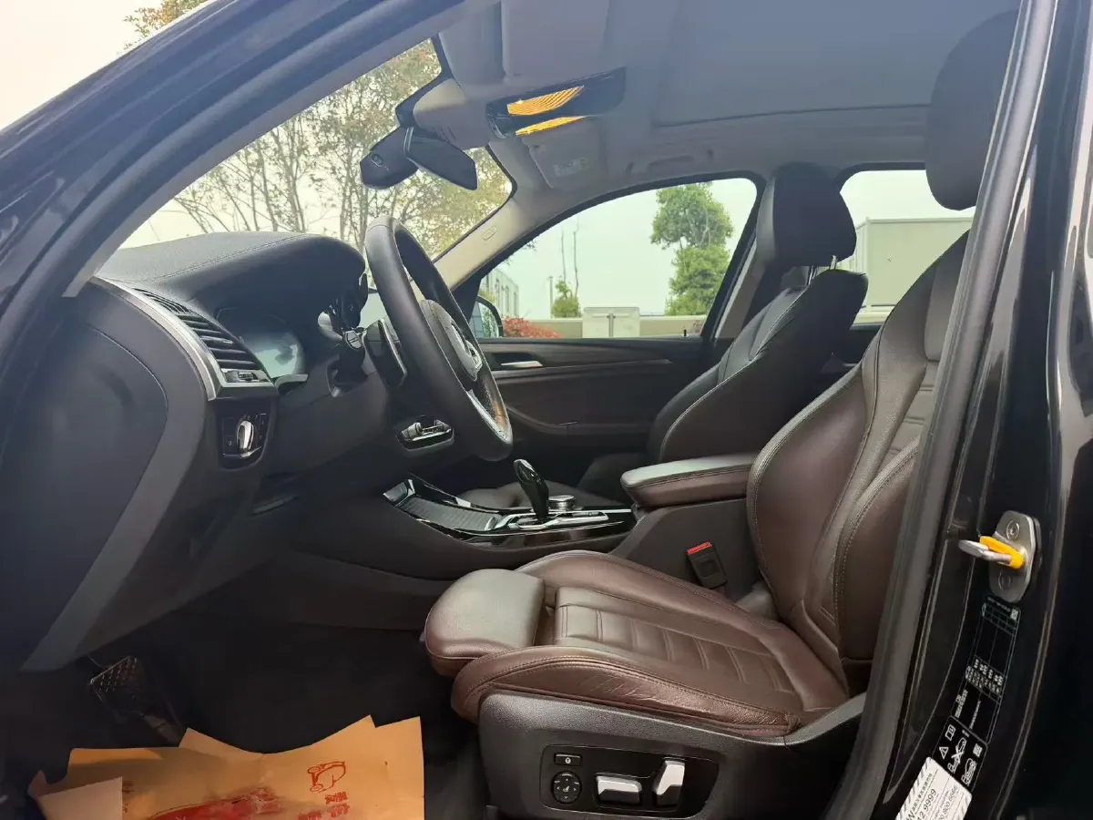 2021 BMW X3 2.0T 224HP L4 8AT,autocango,china used car exporter,china ev exporter,chinese used car exporter,chinese used ev exporter