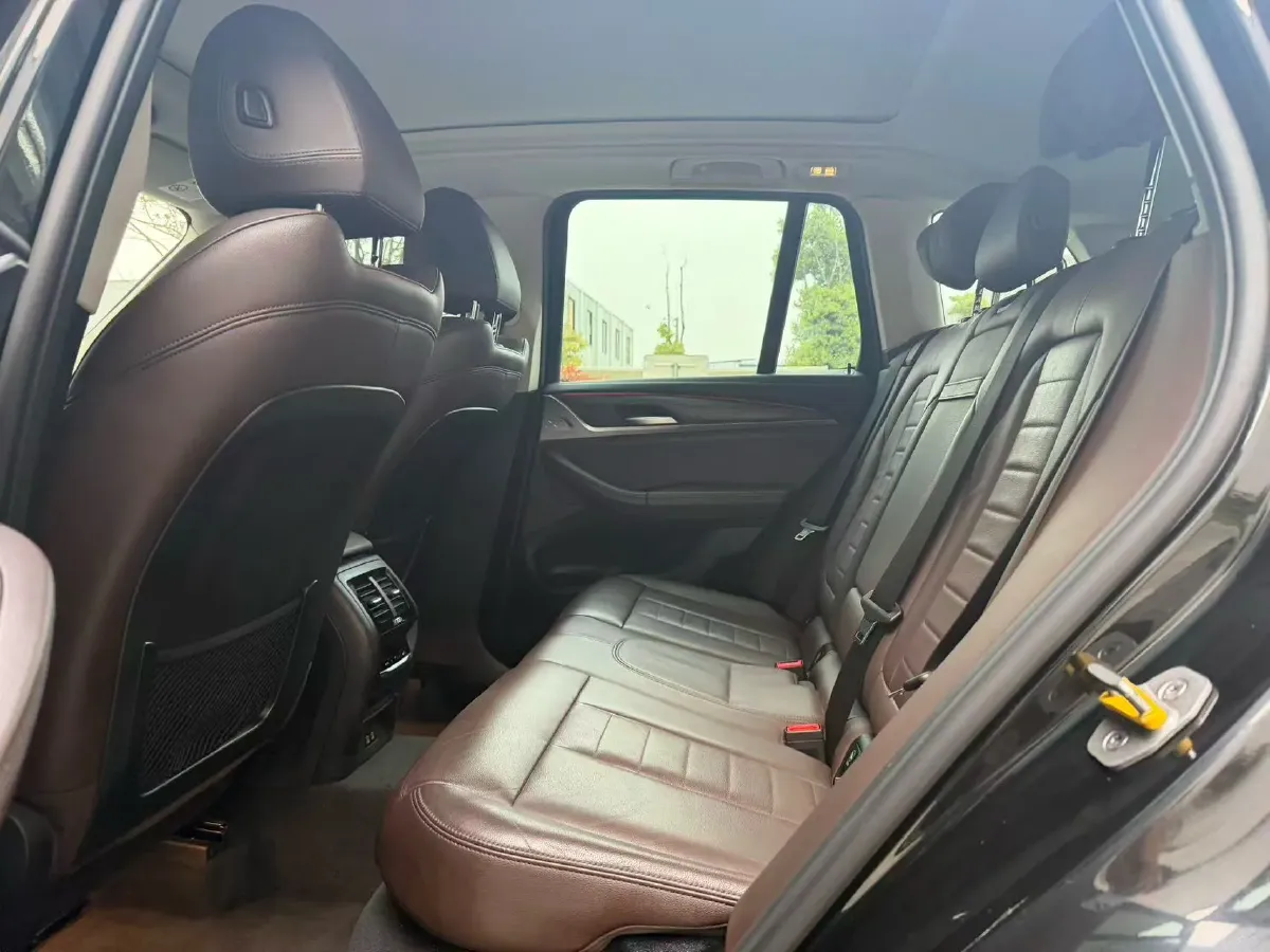 2021 BMW X3 2.0T 224HP L4 8AT,autocango,china used car exporter,china ev exporter,chinese used car exporter,chinese used ev exporter