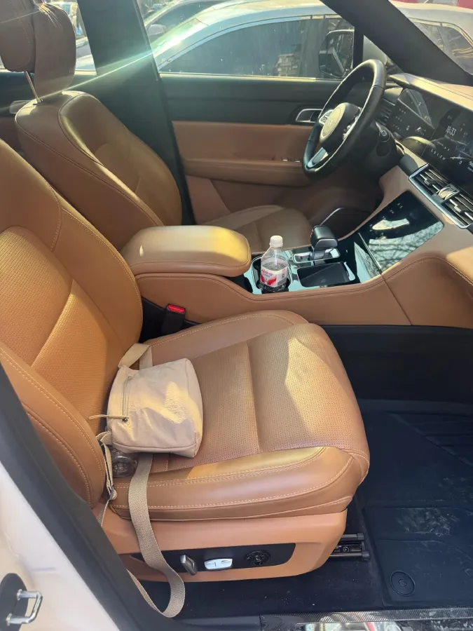 2021 Li ONE Range Extended 131HP REEV 40.5KWH,autocango,china used car exporter,china ev exporter,chinese used car exporter,chinese used ev exporter