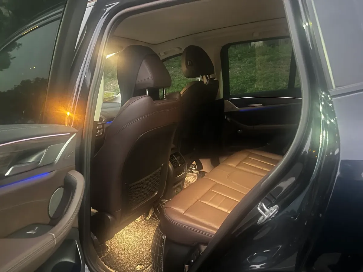 2021 BMW X3 2.0T 224HP L4 8AT,autocango,china used car exporter,china ev exporter,chinese used car exporter,chinese used ev exporter