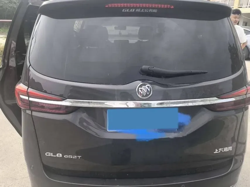 2021 Buick GL8 2.0T 237HP L4 9AT,autocango,china used car exporter,china ev exporter,chinese used car exporter,chinese used ev exporter