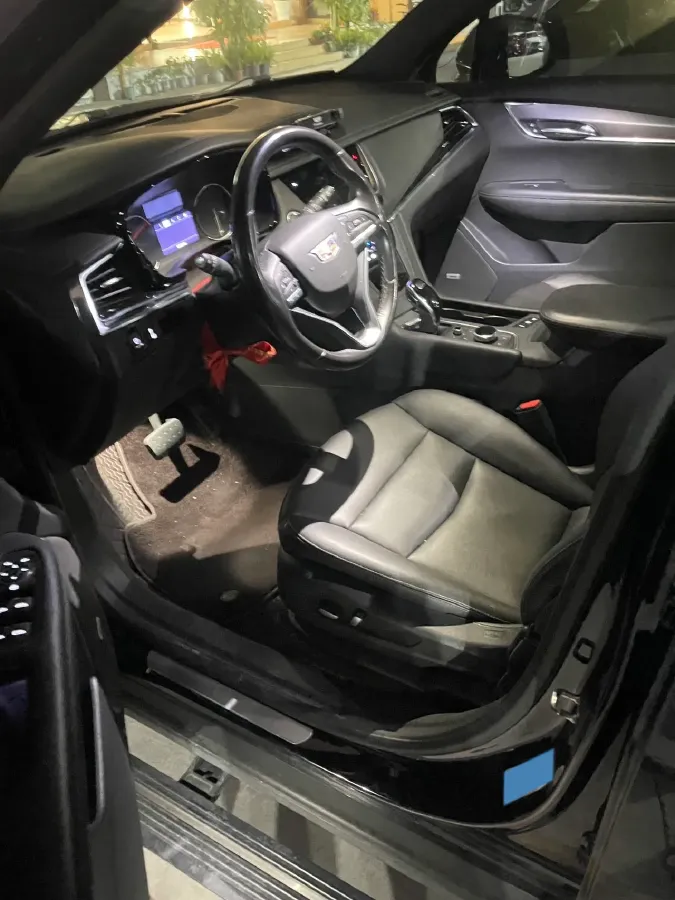 2021 Cadillac XT6 2.0T 237HP L4 9AT,autocango,china used car exporter,china ev exporter,chinese used car exporter,chinese used ev exporter