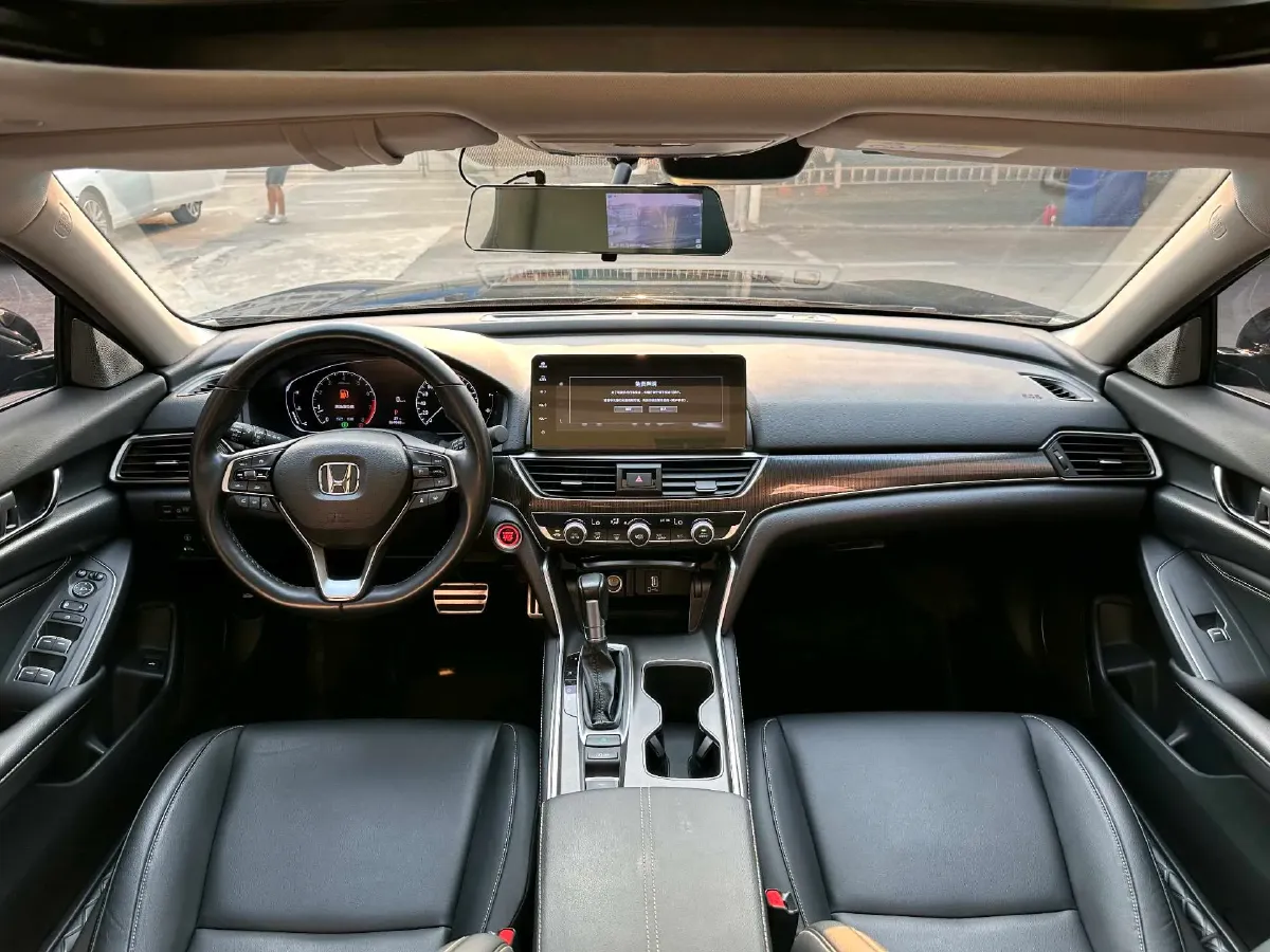 2022 Honda Accord 1.5T 194HP L4 CVT,autocango,china used car exporter,china ev exporter,chinese used car exporter,chinese used ev exporter