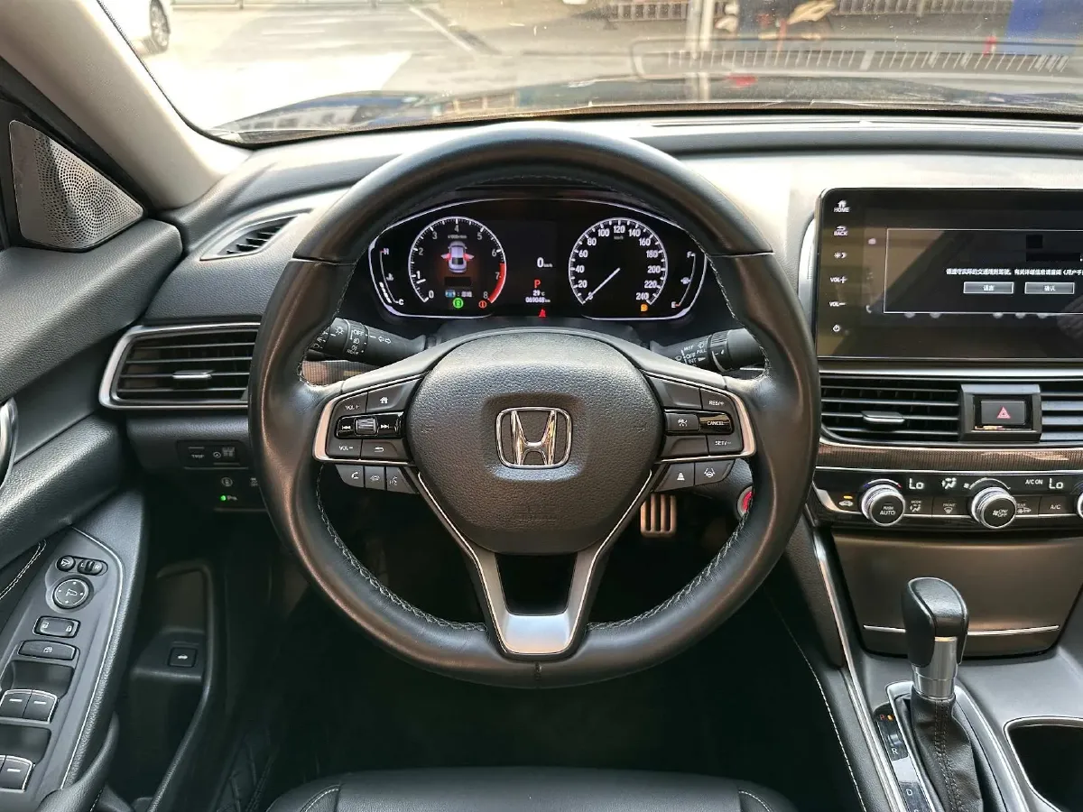 2022 Honda Accord 1.5T 194HP L4 CVT,autocango,china used car exporter,china ev exporter,chinese used car exporter,chinese used ev exporter