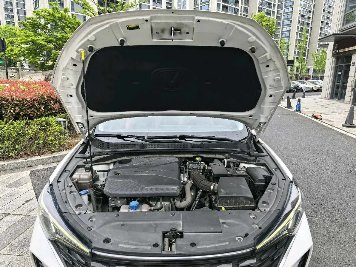 2023 ChangAn Eado 1.4T 160HP L4 7DCT,autocango,china used car exporter,china ev exporter,chinese used car exporter,chinese used ev exporter