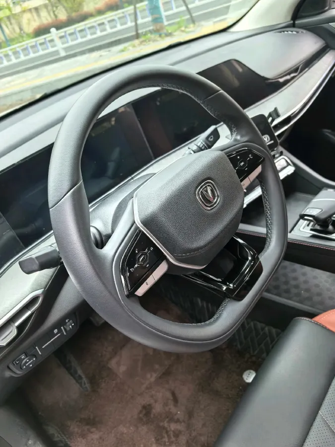 2023 ChangAn Eado 1.4T 160HP L4 7DCT,autocango,china used car exporter,china ev exporter,chinese used car exporter,chinese used ev exporter