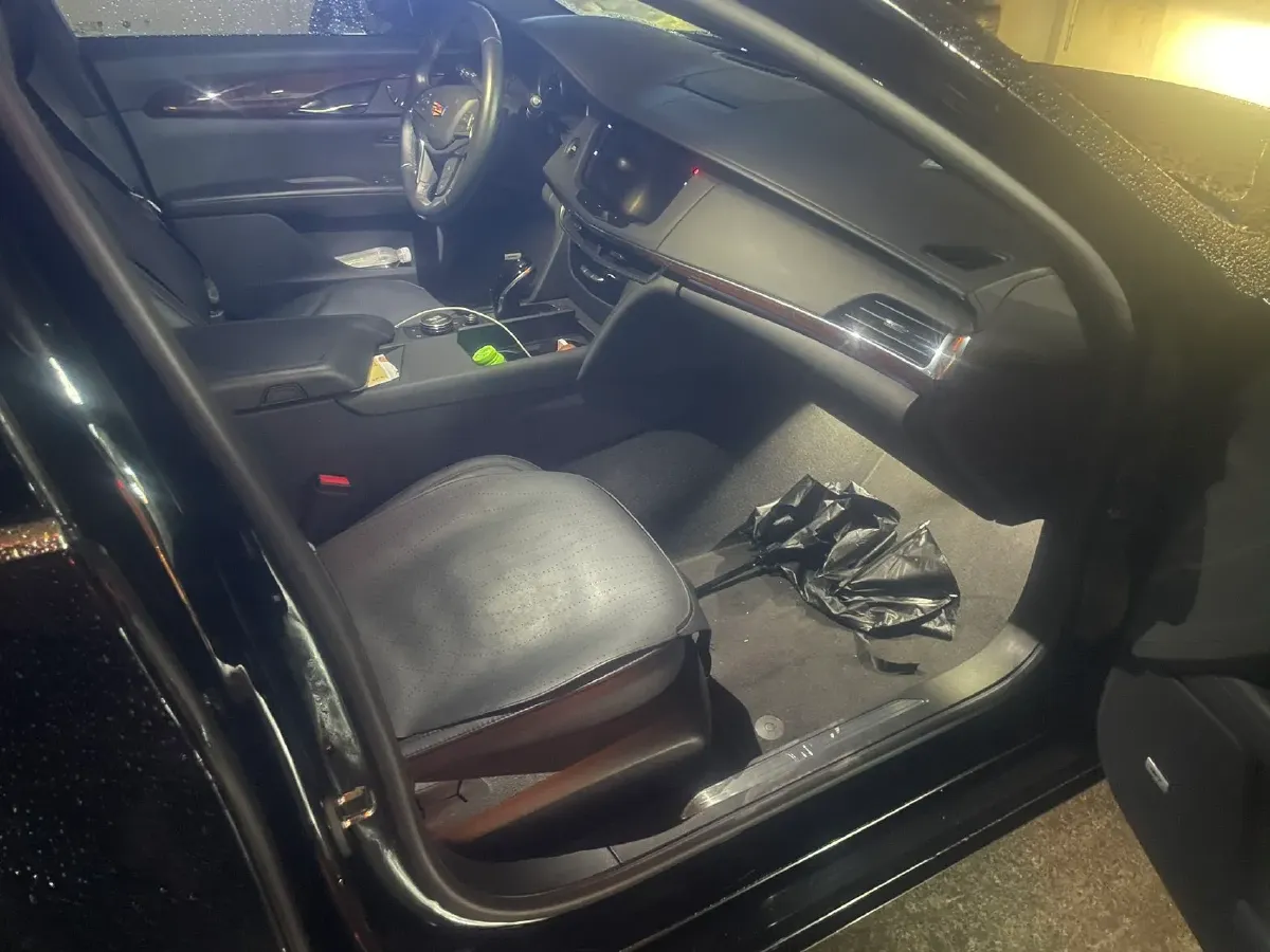 2022 Cadillac CT6 2.0T 237HP L4 10AT,autocango,china used car exporter,china ev exporter,chinese used car exporter,chinese used ev exporter