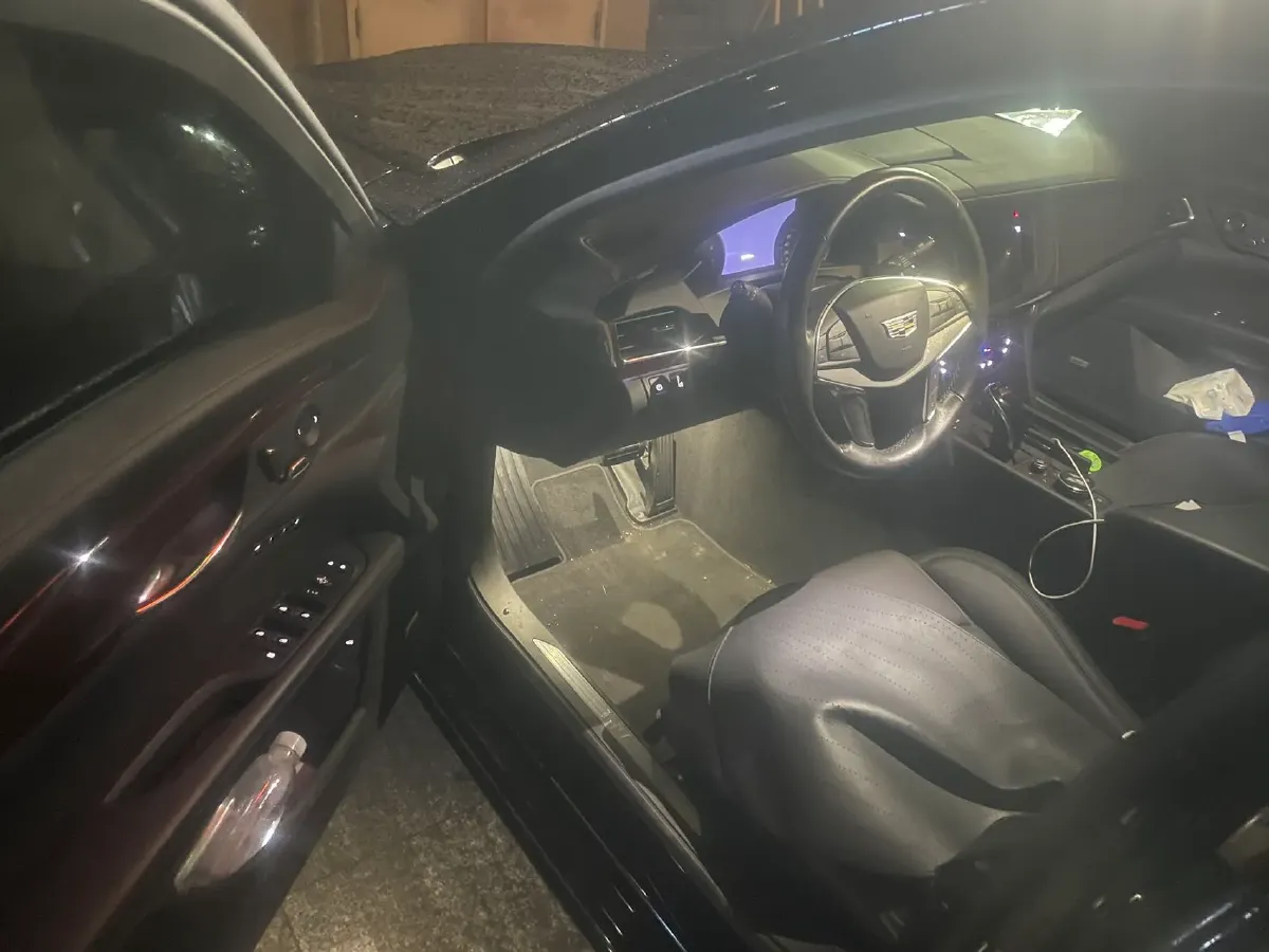 2022 Cadillac CT6 2.0T 237HP L4 10AT,autocango,china used car exporter,china ev exporter,chinese used car exporter,chinese used ev exporter