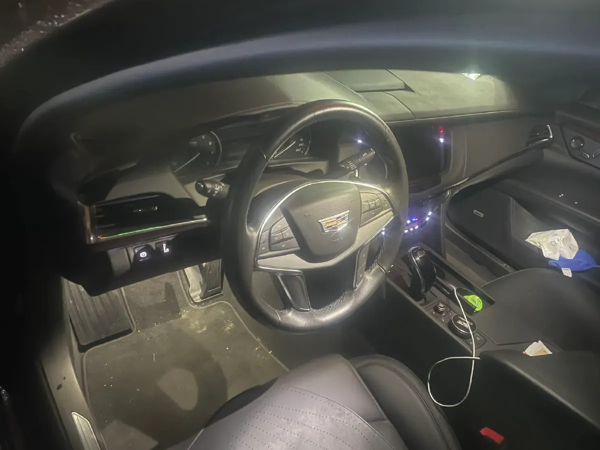 2022 Cadillac CT6 2.0T 237HP L4 10AT,autocango,china used car exporter,china ev exporter,chinese used car exporter,chinese used ev exporter