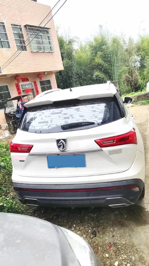 2018 BaoJun 530 1.5T 150HP L4 6MT,autocango,china used car exporter,china ev exporter,chinese used car exporter,chinese used ev exporter