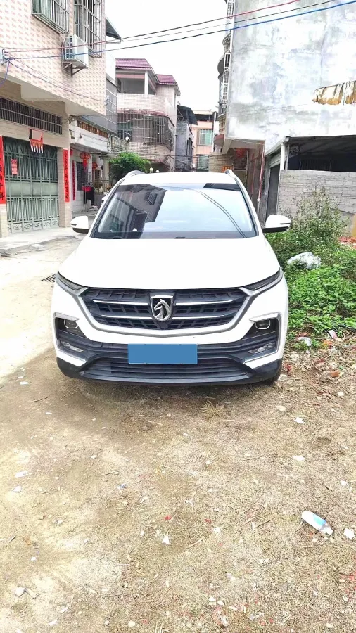 2018 BaoJun 530 1.5T 150HP L4 6MT,autocango,china used car exporter,china ev exporter,chinese used car exporter,chinese used ev exporter
