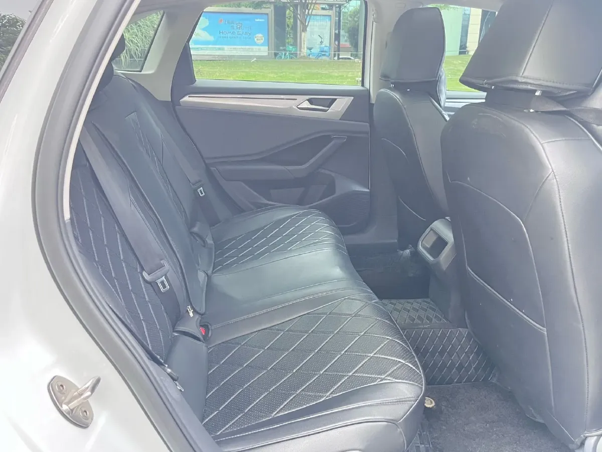 2022 Volkswagen Sagitar 1.2T 116HP L4 5MT,autocango,china used car exporter,china ev exporter,chinese used car exporter,chinese used ev exporter