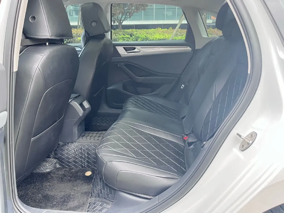 2022 Volkswagen Sagitar 1.2T 116HP L4 5MT,autocango,china used car exporter,china ev exporter,chinese used car exporter,chinese used ev exporter