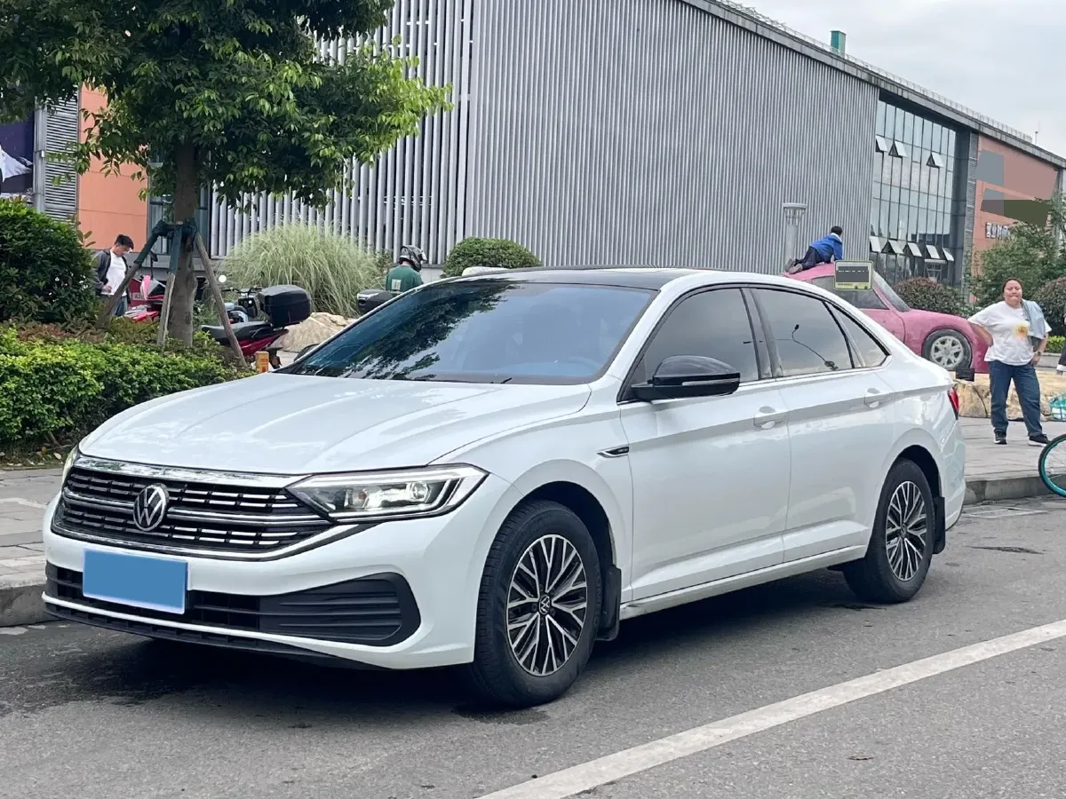 2022 Volkswagen Sagitar 1.2T 116HP L4 5MT,autocango,china used car exporter,china ev exporter,chinese used car exporter,chinese used ev exporter